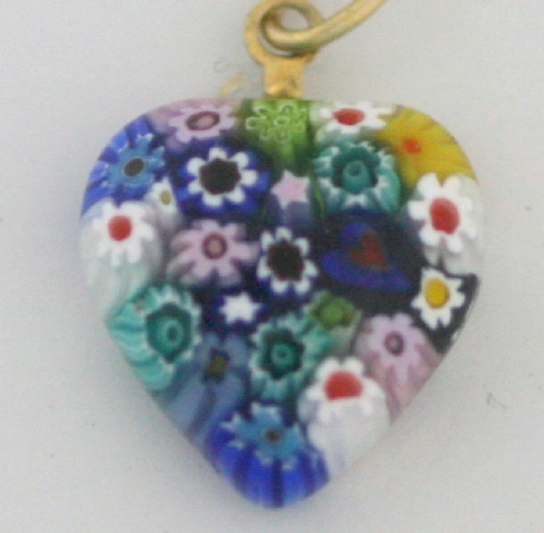 Murano Heart ( 0.50 x 0.50 in.) # 07 - Click Image to Close